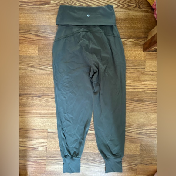 Lululemon joggers - Picture 3 of 6